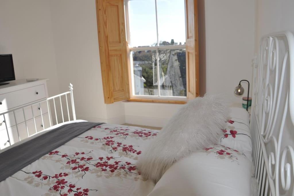 Modern Flat With Island Views In Heart Of טנבי מראה חיצוני תמונה